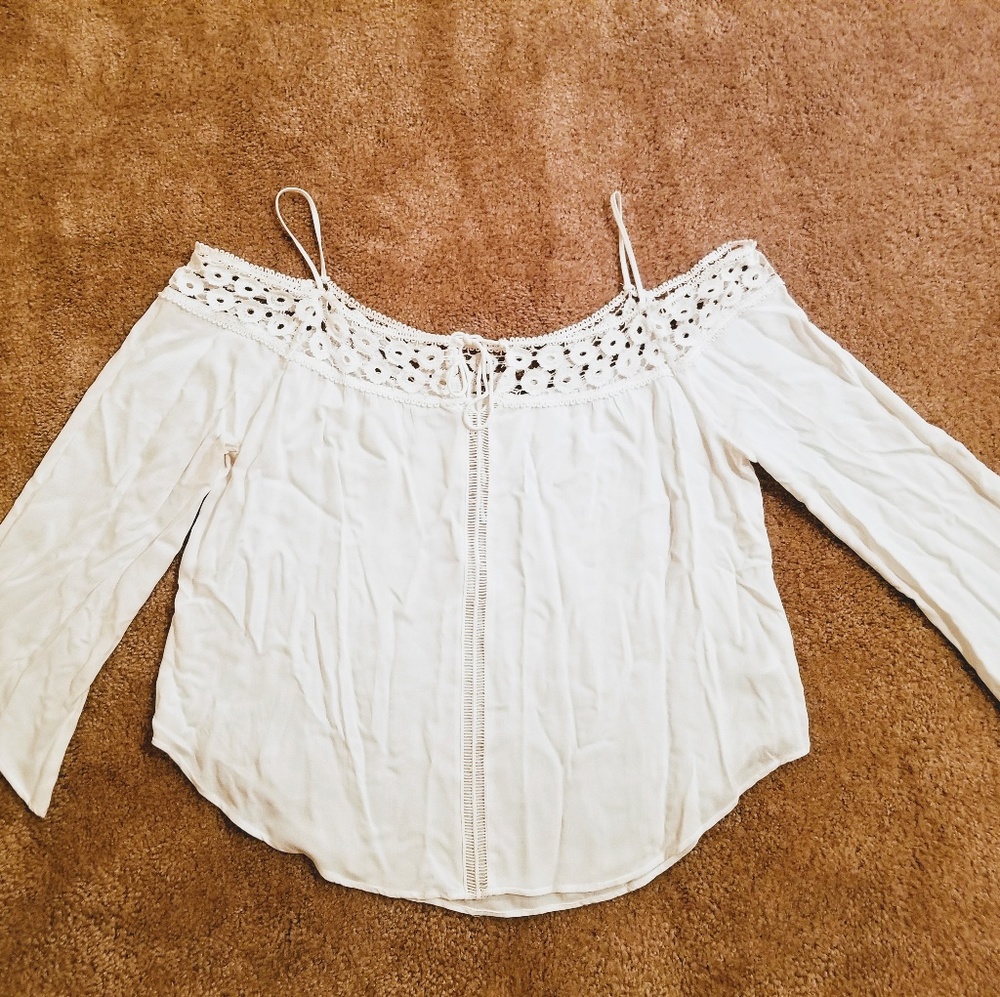 Flowy Off-the-shoulder white blouse